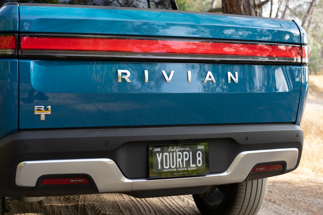 Rivian R1T Performance (22in) (2027)